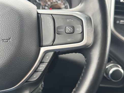 Used 2024 RAM 2500 Big Horn w/ Sport Appearance Package image 14