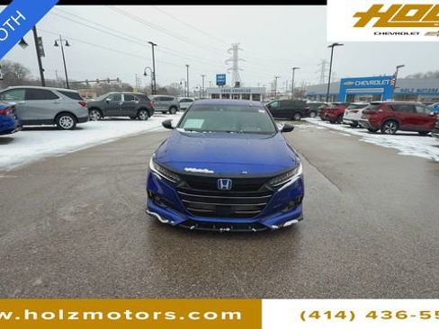 Used 2022 Honda Accord Sport image 3