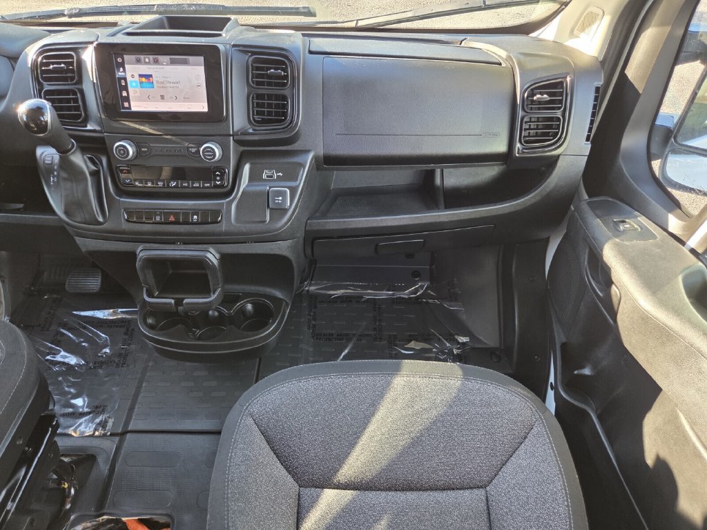 Used 2025 RAM ProMaster 2500 w/ Convenience Group FWD image 31