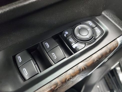 Used 2020 GMC Sierra 2500 Denali w/ Denali Ultimate Package image 16