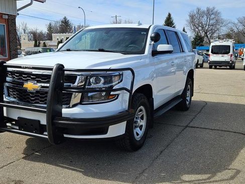 Used 2019 Chevrolet Tahoe 4WD w/ Suspension Package, Off-Road image 3