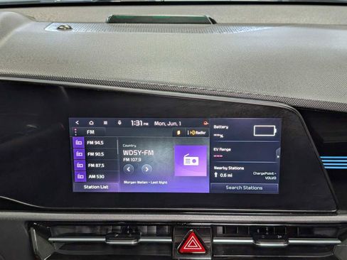 Certified 2023 Kia Niro SX Touring FWD image 21