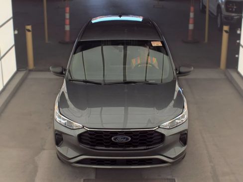 Used 2024 Ford Escape ST-Line w/ Tech Pack #1 AWD/4WD image 2