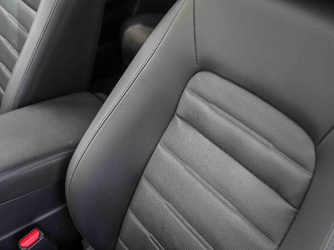 Used 2025 Honda CR-V EX-L image 30