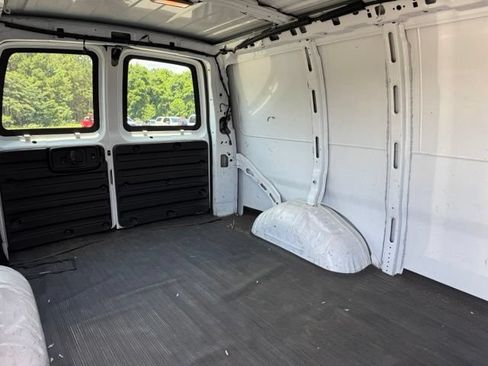 Used 2008 GMC Savana 1500 w/ Power Package RWD image 22