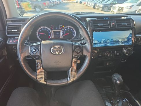 Used 2018 Toyota 4Runner TRD Off-Road Premium image 22