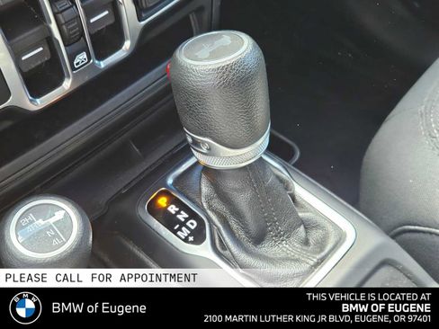 Used 2020 Jeep Wrangler Unlimited Sport AWD/4WD image 28