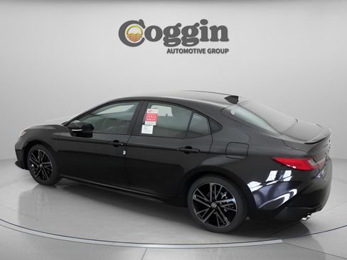 New 2026 Toyota Camry XSE AWD/4WD image 8
