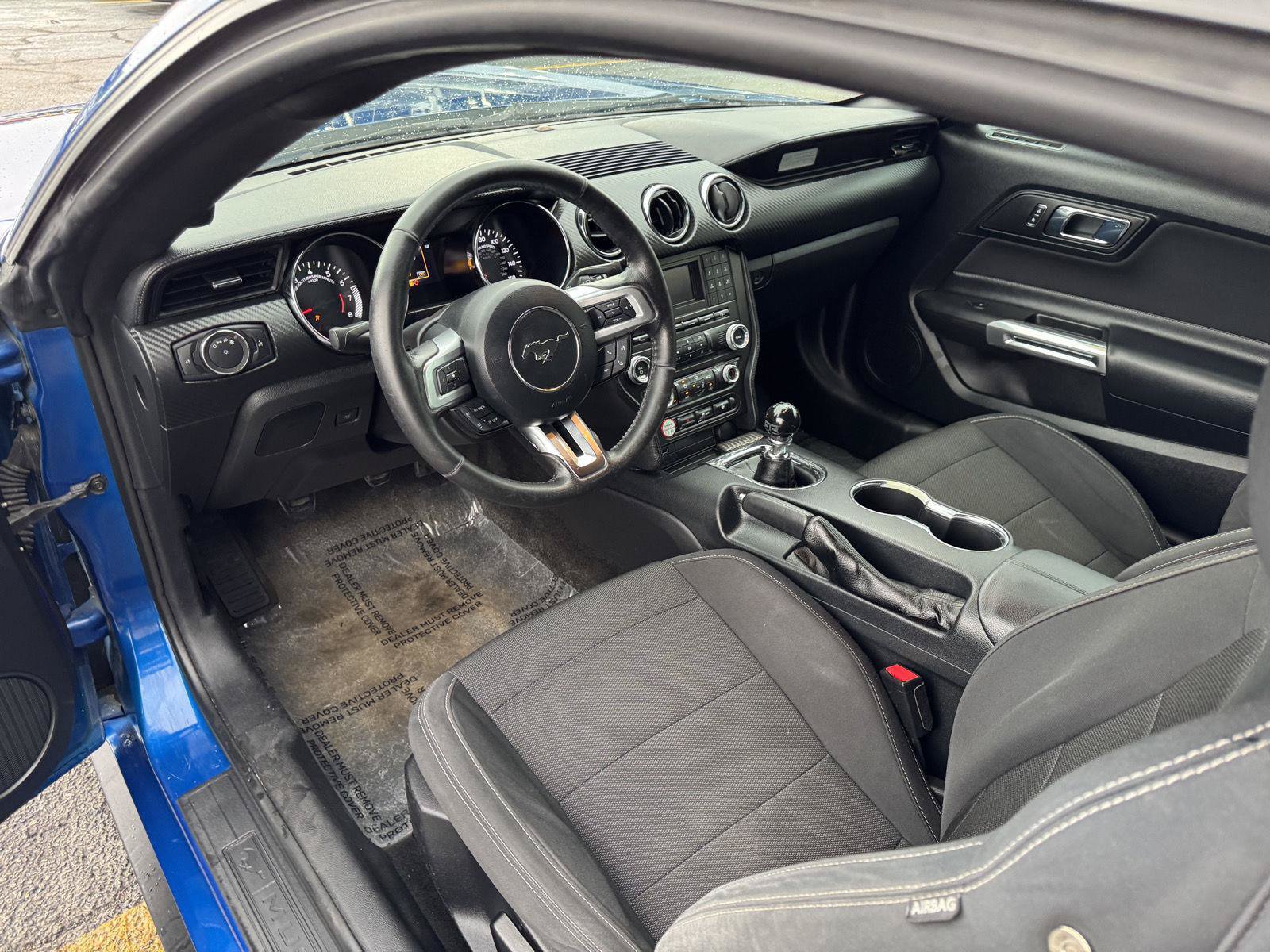 Used 2017 Ford Mustang Coupe RWD image 21
