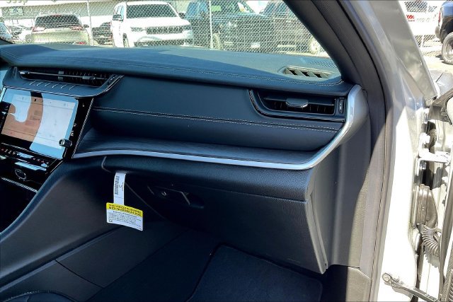 New 2026 Jeep Grand Cherokee Limited AWD/4WD image 29