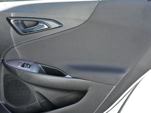 Used 2021 Chevrolet Malibu LS w/ Driver Confidence Package II image 15