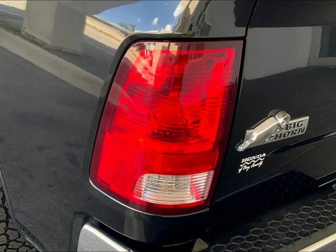 Used 2018 RAM 1500 Big Horn image 28