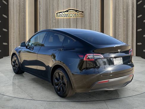 Used 2025 Tesla Model Y Long Range image 5