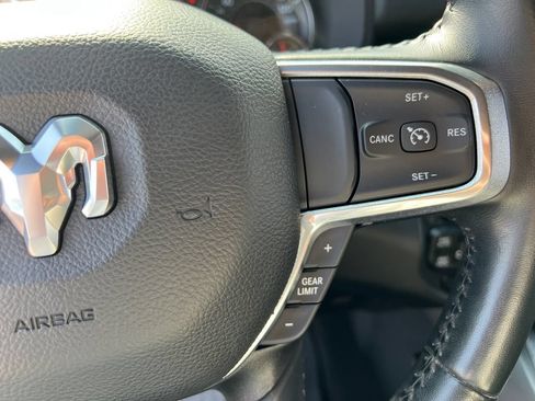 Used 2023 RAM 1500 Laramie AWD/4WD image 27