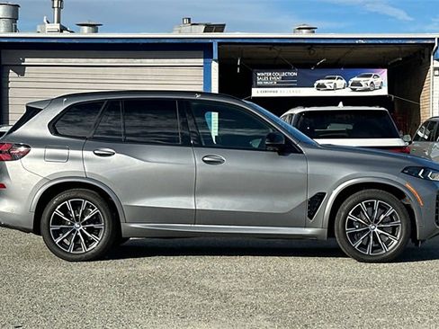 Used 2026 BMW X5 M60i image 3