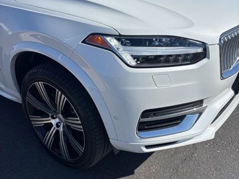 Used 2024 Volvo XC90 T8 Plus w/ Protection Package Premier AWD/4WD image 10