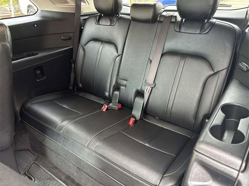 Used 2024 MAZDA CX-90 Plug-In Hybrid w/ Premium Pkg image 13