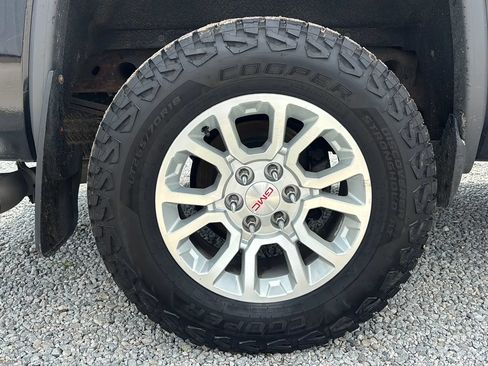 Used 2015 GMC Sierra 1500 SLE w/ SLE Value Package AWD/4WD image 8