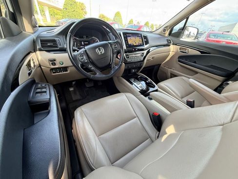 Used 2016 Honda Pilot Touring image 22