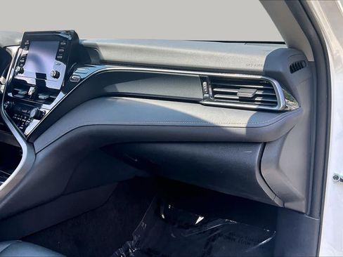 Used 2024 Toyota Camry SE FWD image 19