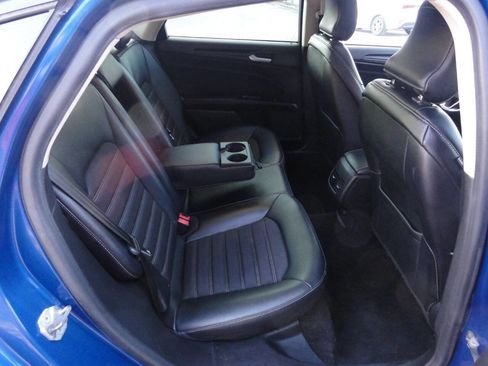 Used 2018 Ford Fusion SE w/ Equipment Group 201A image 39