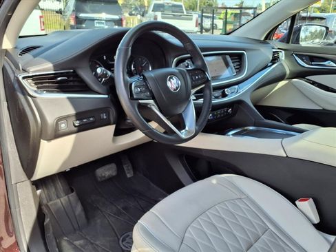 Used 2023 Buick Enclave Avenir image 24