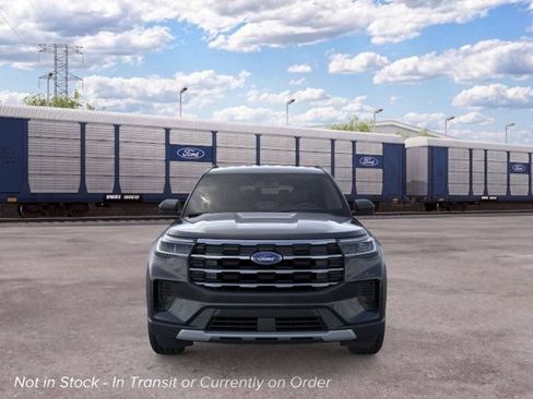 New 2026 Ford Explorer Active RWD image 6