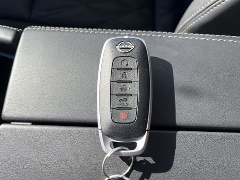 Used 2023 Nissan Rogue Platinum w/ Platinum Premium Package image 21