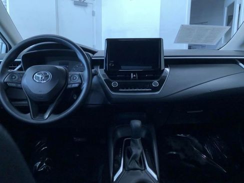 Certified 2025 Toyota Corolla LE image 17