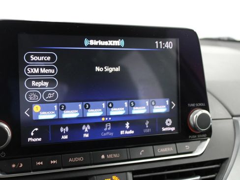 Used 2024 Nissan Altima 2.5 SR FWD image 32
