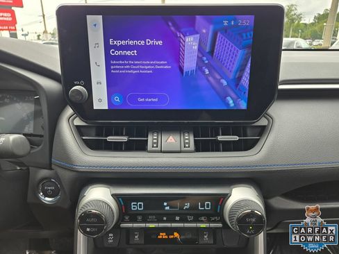 Used 2025 Toyota RAV4 XSE AWD/4WD image 30