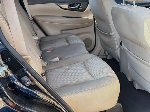 Used 2017 Nissan Rogue S FWD image 29
