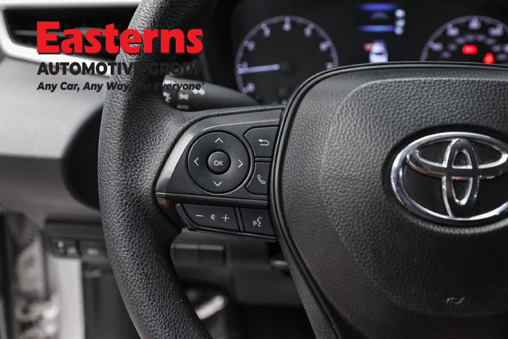 Used 2025 Toyota Corolla LE FWD image 15