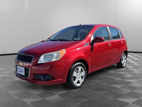 Used 2009 Chevrolet Aveo5 LT image 1