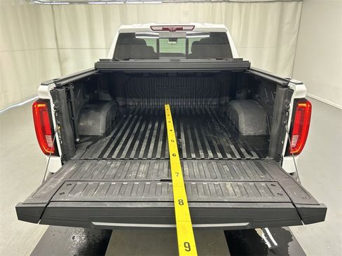 Used 2023 GMC Sierra 1500 AT4 w/ AT4 Premium Package image 21