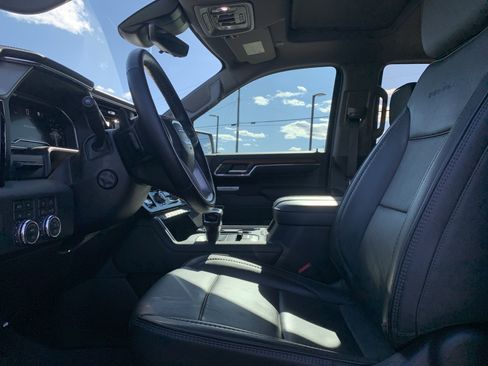 Used 2023 GMC Sierra 1500 Denali w/ Denali Reserve Package image 16