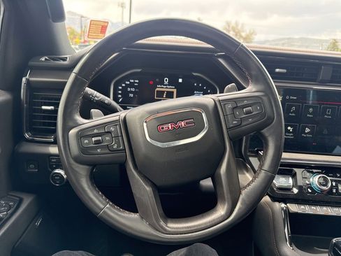 Used 2022 GMC Sierra 1500 AT4 w/ AT4 Premium Package AWD/4WD image 15