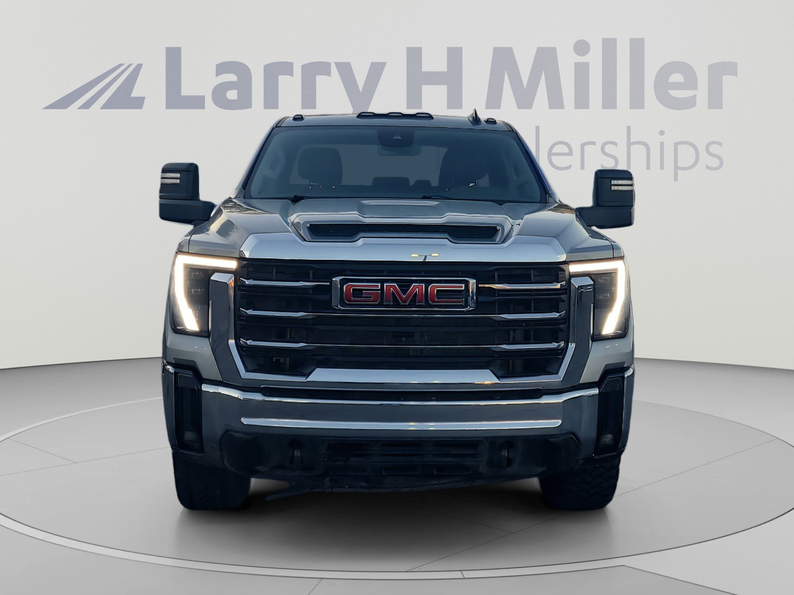 Used 2024 GMC Sierra 2500 SLE AWD/4WD image 8