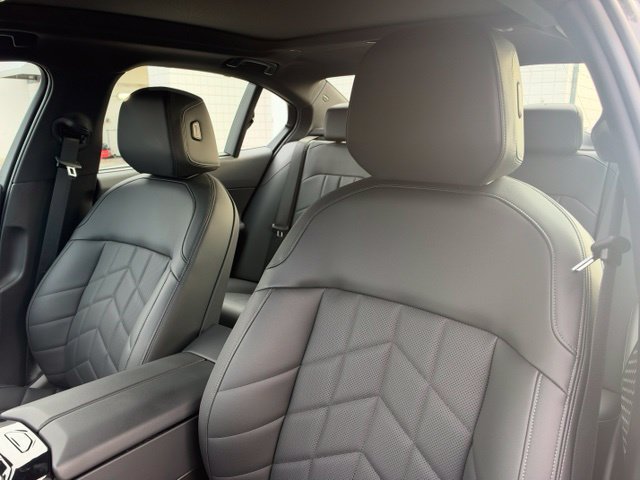 Certified 2024 BMW 540i xDrive w/ Executive Package AWD/4WD image 18