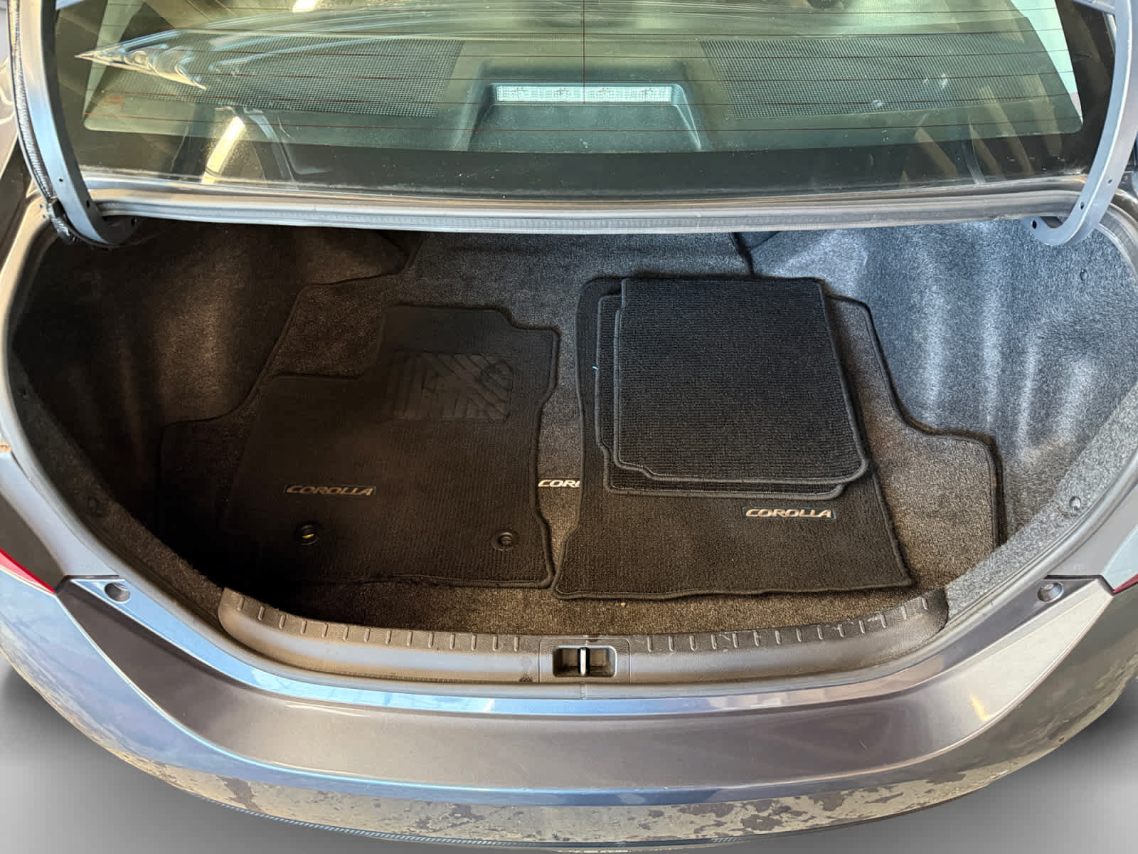 Used 2014 Toyota Corolla S FWD image 23