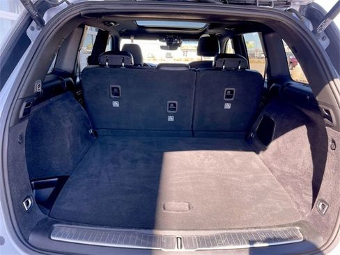 Used 2024 Jeep Grand Cherokee Overland image 24