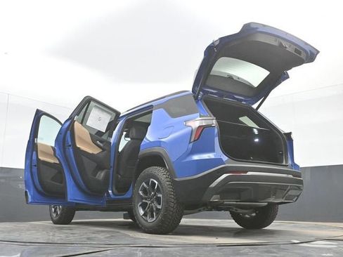 New 2026 Chevrolet Equinox ACTIV w/ Convenience Package III FWD image 57