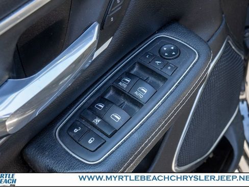 Used 2019 RAM 1500 Laramie image 16