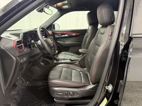 Used 2025 Chevrolet TrailBlazer RS w/ Convenience Package image 15