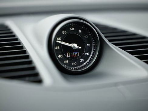 New 2025 Porsche Macan 4S Electric image 35