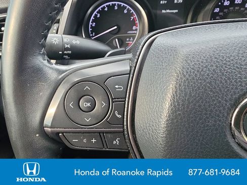 Used 2022 Toyota Camry SE FWD image 24