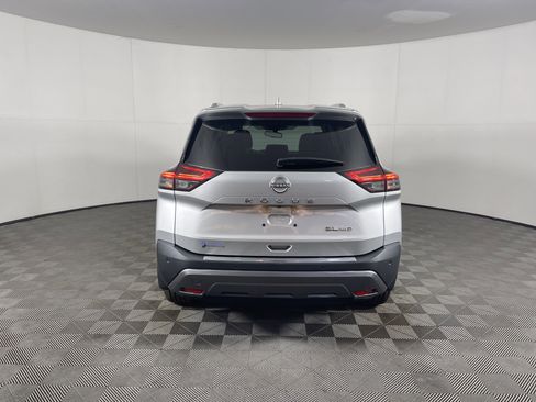 Used 2022 Nissan Rogue SL w/ SL Premium Package image 4