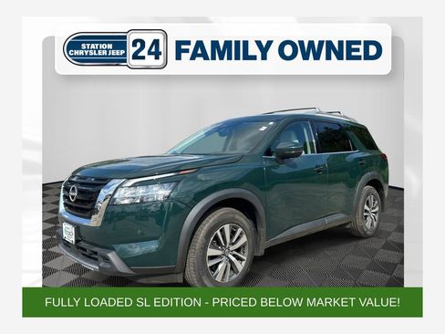 Used 2023 Nissan Pathfinder SL w/ Cargo Package AWD/4WD image 1