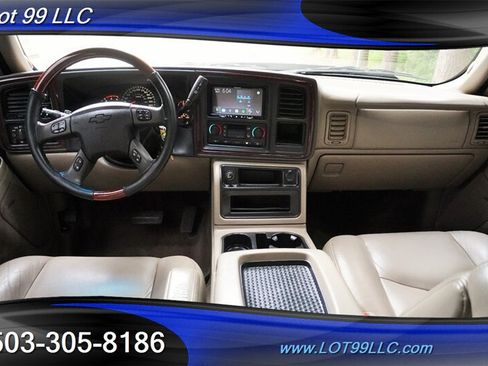 Used 2005 Chevrolet Silverado 2500 LT w/ Heavy-Duty Power Package AWD/4WD image 2
