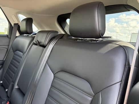 Used 2022 Ford Edge SEL w/ Convenience Package image 21